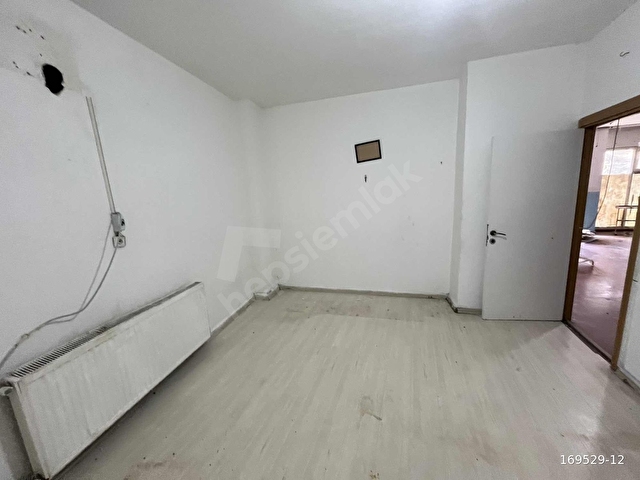 ANADOLU MAH 650 M2 GİRİŞ DÜKKAN TIR VE KAMYON YANAŞABİLİR - Görsel 9