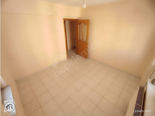 KARDEŞTEN EDREMİT MERKEZDE ASANSÖRLÜ JEOTERMALLİ AYRI MUTFAKLI ARA KAT GENİŞ 2+1 DAİRE - Görsel 15