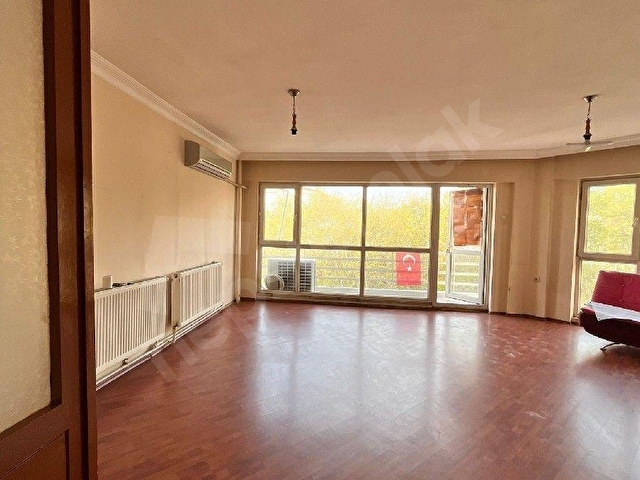 ÇATALÇEŞME CADDE ÜZERİNDE 150 M2 2+1 ASONSÖRLÜ SATILIK GENİŞ FERAH DAİRE ÇINARA BAYRAMYERİNE YÜRÜME - Görsel 2