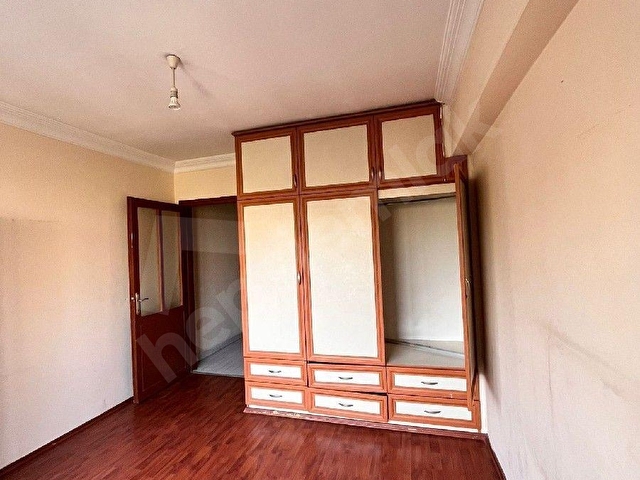 ÇATALÇEŞME CADDE ÜZERİNDE 150 M2 2+1 ASONSÖRLÜ SATILIK GENİŞ FERAH DAİRE ÇINARA BAYRAMYERİNE YÜRÜME - Görsel 5