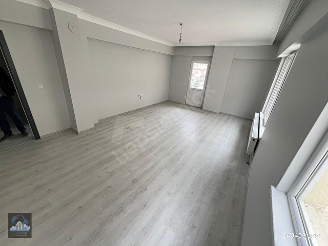 Akşemmsettin mahallesi yakını 3+1 katta full manzaralı - Görsel 12