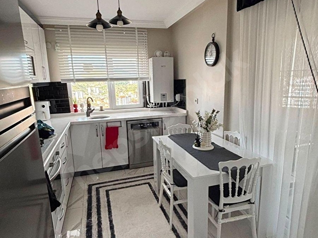 VALENTİADAN SİTE İÇERİSİNDE ASANSÖRLÜ YAPILI 3+1 SATILIK DAİRE! - Görsel 3