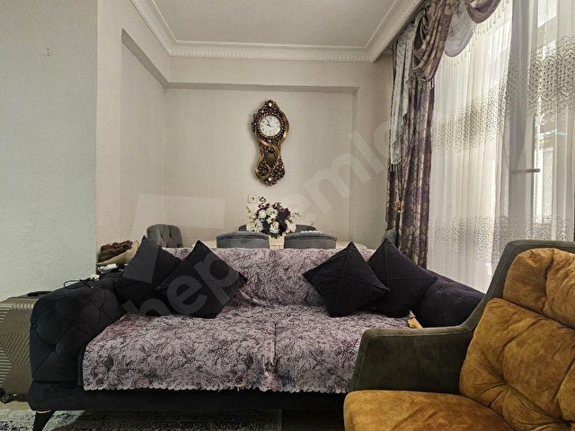KÜÇÜKÇEKMECE MEHMET AKİF ERSOY MAHALLESİNDE FIRSAT 3+1 - Görsel 11