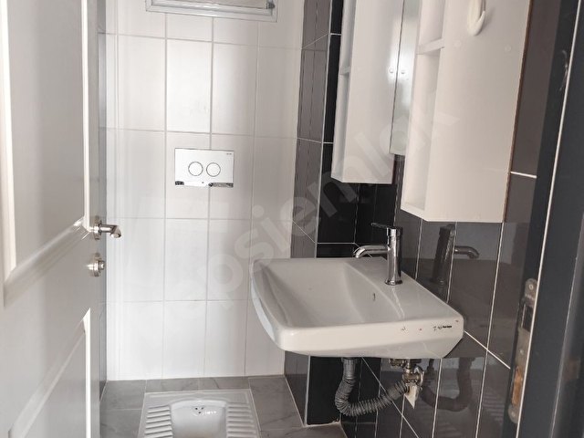 AYDINLAR MAHALLESİ SİTE İÇERİSİNDE 3+1 KİRALIK DAİRE - Görsel 10