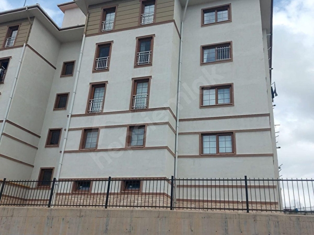 NİĞDE EMLAK DÜNYASI-BOR/BAHÇELİ TOKİDE SATILIK 3+1 DAİRE - Görsel 19