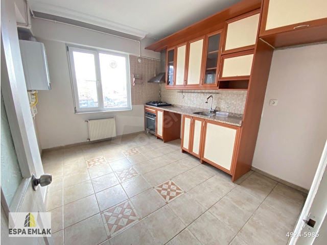ESPA EMLAKDAN ATAŞEHİR İÇERENKÖYDE MÜKEMMEL DUBLEKS 5+2 250M2 - Görsel 7