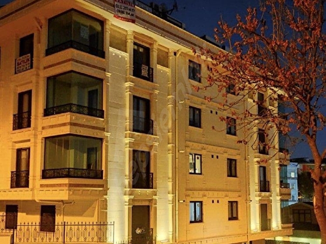 Çengelköy Bahçelievlerde Boğaz manzaralı satılık çatı dubleksi daire. KISMEN ARAÇ TAKAS DÜŞÜNÜLÜR! - Görsel 5