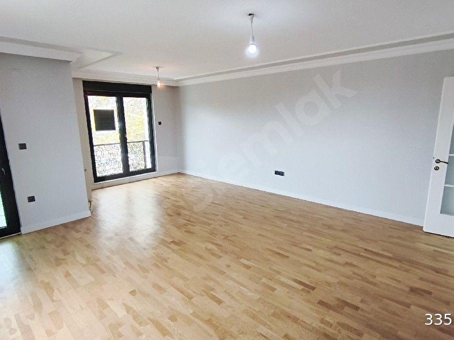 Çengelköy Bahçelievlerde Boğaz manzaralı satılık çatı dubleksi daire. KISMEN ARAÇ TAKAS DÜŞÜNÜLÜR! - Görsel 11