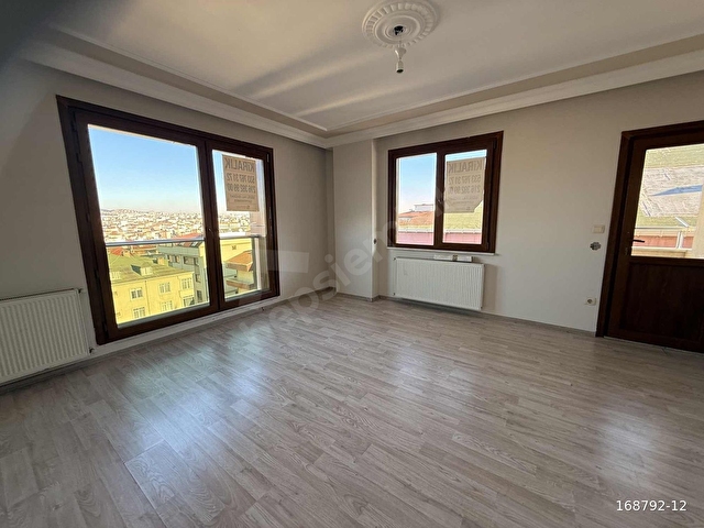 GÜZELYALI MAHALLESİNDE E/5 ÇOK YAKIN GENİŞ 2+1 - Görsel 10