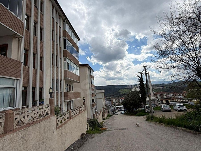 ÖZMEN EMLAKtan 100. Yılda 3+1 içi Yapılı Daire - Görsel 29