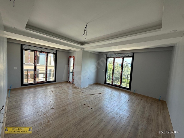 Bahçelievlerde Sıfır 4+2 Daire, 190m², Kapalı Otoparklı, Dublks