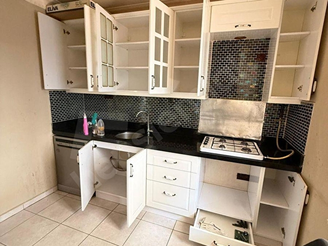 ARNAVUTKÖY TAM MERKEZDE 2+1 ARA KAT ASANSÖRLÜ KİRALIK DAİRE