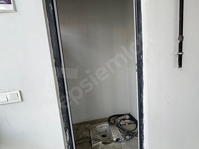 ALAÇATI GAYRİMENKULDEN ANTALYA CADDESİNE CEPHE 270 m2 DÜKKAN - Görsel 8