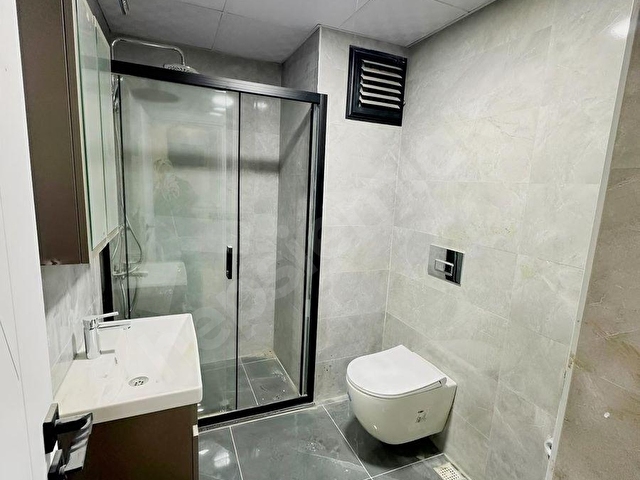 ÇEÇENDEN UYSAL GLORİA.DA HAVUZ CEPHELİ KİRALIK 1+1 DAİRE - Görsel 12