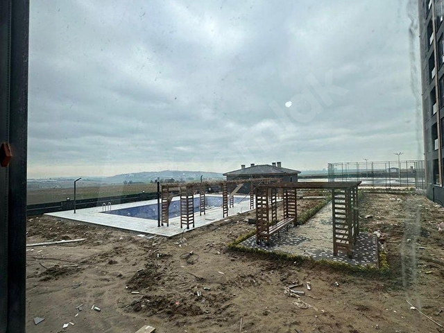 ÇEÇENDEN UYSAL GLORİA.DA HAVUZ CEPHELİ KİRALIK 1+1 DAİRE - Görsel 18