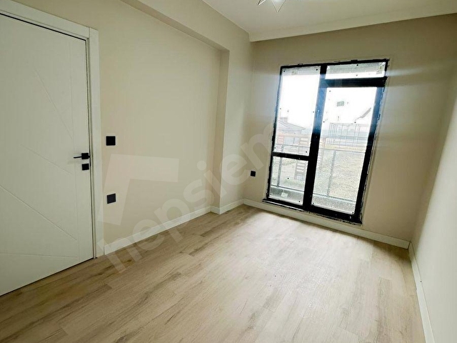 ÇEÇENDEN UYSAL GLORİA.DA HAVUZ CEPHELİ KİRALIK 1+1 DAİRE - Görsel 7
