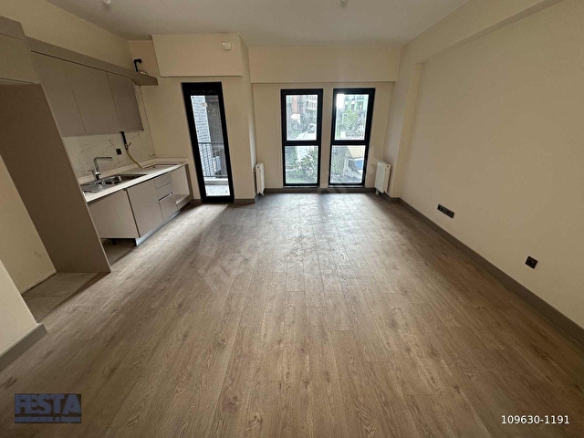 FestadanBalkonluAsansörlüOtoparklıAmerikanMutfak2+1KiralıkDaire - Görsel 19