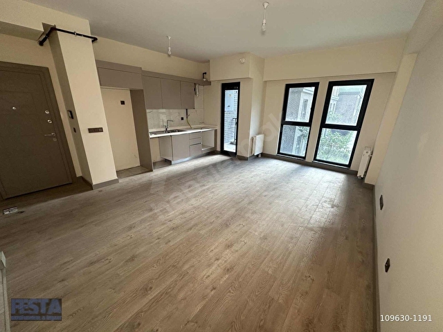 FestadanBalkonluAsansörlüOtoparklıAmerikanMutfak2+1KiralıkDaire - Görsel 8