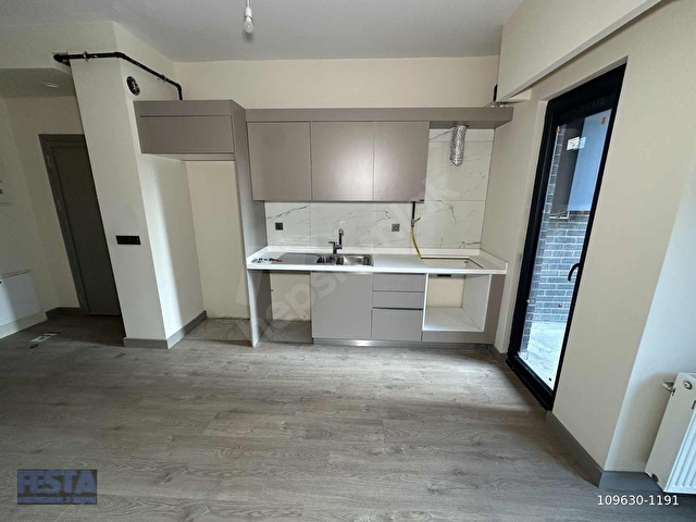 FestadanBalkonluAsansörlüOtoparklıAmerikanMutfak2+1KiralıkDaire - Görsel 15