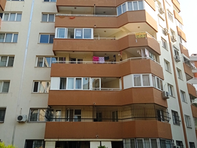 Bayrakli Fatih Caddesinde 3 1 Maseafsiz Kiralik Daire 80628 643 Hurriyet Emlak