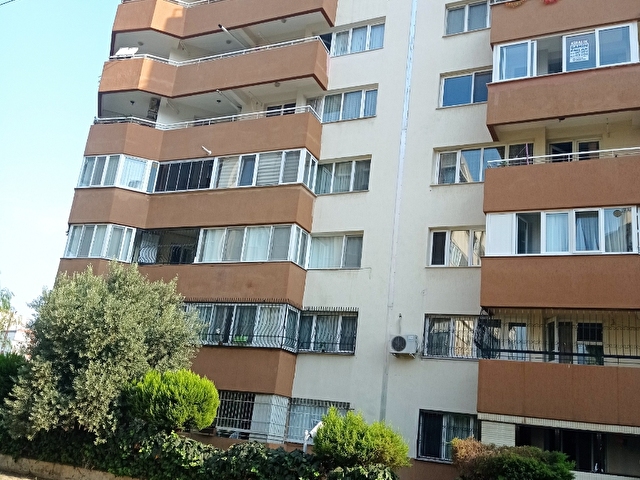 Bayrakli Fatih Caddesinde 3 1 Maseafsiz Kiralik Daire 80628 643 Hurriyet Emlak