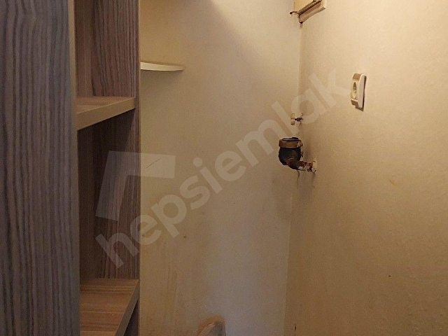 BASINSİTESİNDE KÖRFEZ MANZARALI ASANSÖRLÜ KİRALIK DAİRE - Görsel 17