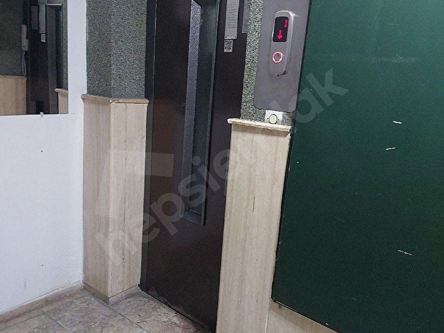 BASINSİTESİNDE KÖRFEZ MANZARALI ASANSÖRLÜ KİRALIK DAİRE - Görsel 23