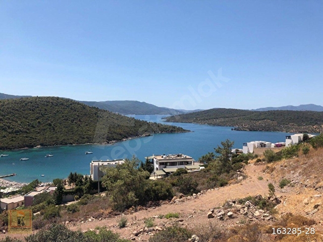 BODRUM ADABÜKÜ SATILIK 550 M2 İMARLI ARSA DOKTORLAR SİTESİ ÜSTÜNDE.