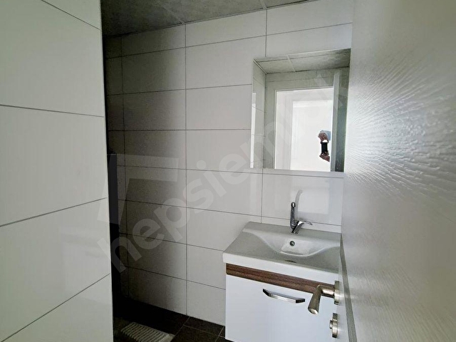 FIRSAT DAİRE ADANA SARIÇAMDA 4+1 190 M2 SATILIK SADECE 3 600 TL - Görsel 17