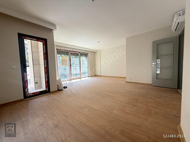 CADDEBOSTAN SAHİLDE VARONDAN 150M2 BALKONLU 3+1 EBEVEYNLİ - Görsel 4