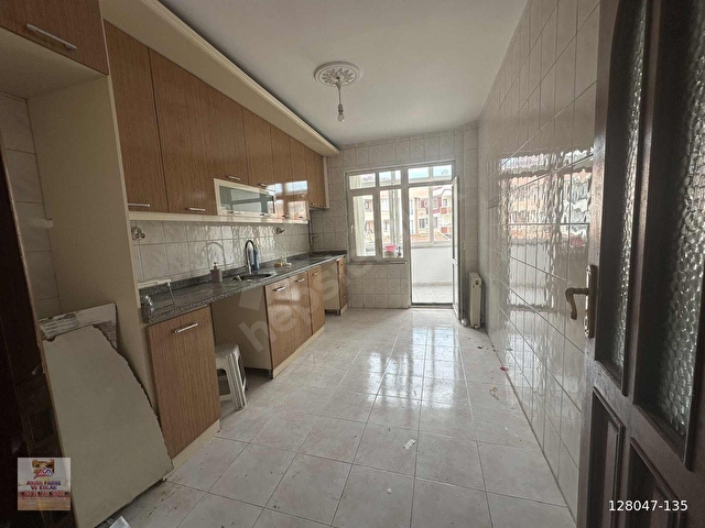 KAYNARCA DENİZ CADDESİDE E-5 100metre 3+1KREDİLİ SATILIK DAİRE - Görsel 18