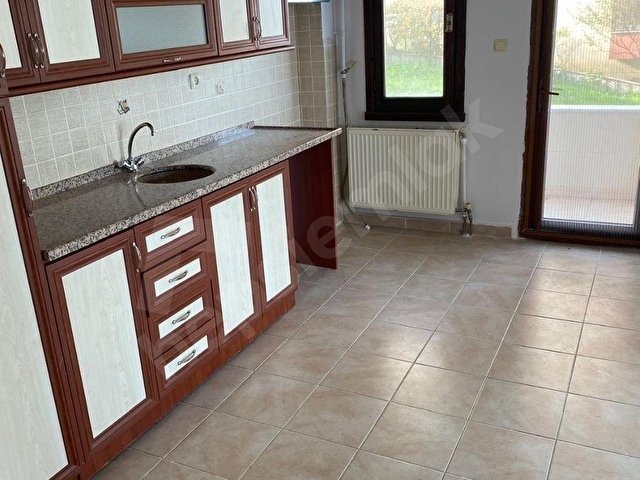 YALI DA AKÇAKOCA CAN EMLAK TAN KİRALIK DENİZ MANZARALI GENİŞ 3+1 DAİRE - Görsel 13