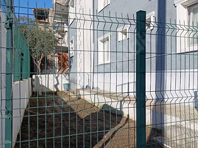 İZMİR GAZİEMİR SARNIÇDA BAHÇELİ , MÜSTAKİL ,SATILIK 2 KATLI EV - Görsel 20