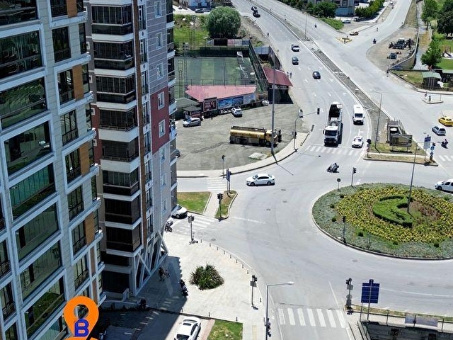 BULUT EMLAKTAN ÖMÜREVLERİ CAĞALOĞLUNDA 280 M2 PRESTİJLİ DÜKKAN - Görsel 3