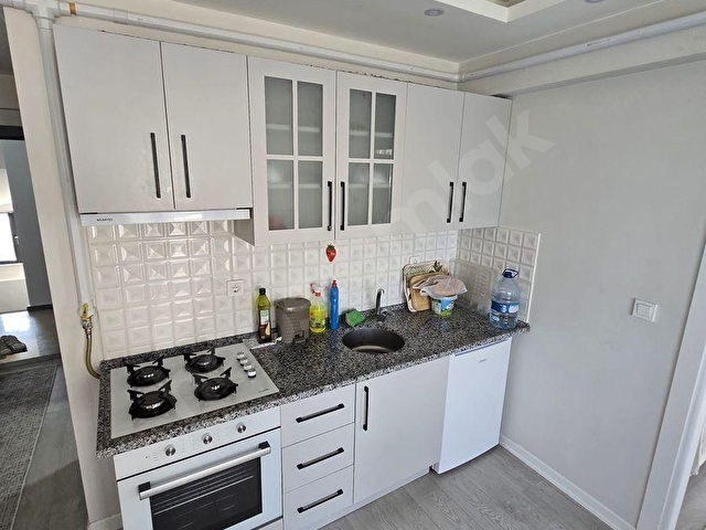 CUMHURİYET MAH EŞYALI SATILIK 1+1 DAİRE VİRA GAYRİMENKUL - Görsel 2