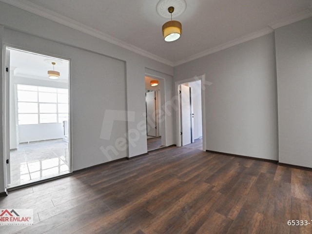 AKÇAY YENİMAHALLEDE ▒ DENİZE KORDONA 50MT▒3+1 FIRSAT DAİRE 130M² - Görsel 3