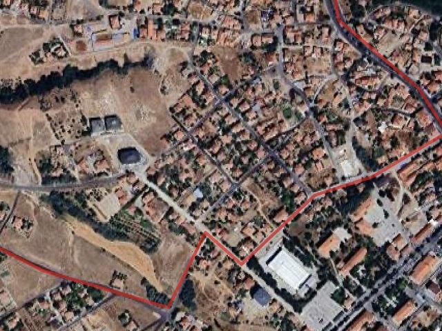 SAHİBİNDEN HACIBEKTAŞ MERKEZDE 600m2 BAHÇELİ EV veya VİLLA YAPIMINA UYGUN ARSA - Görsel 2