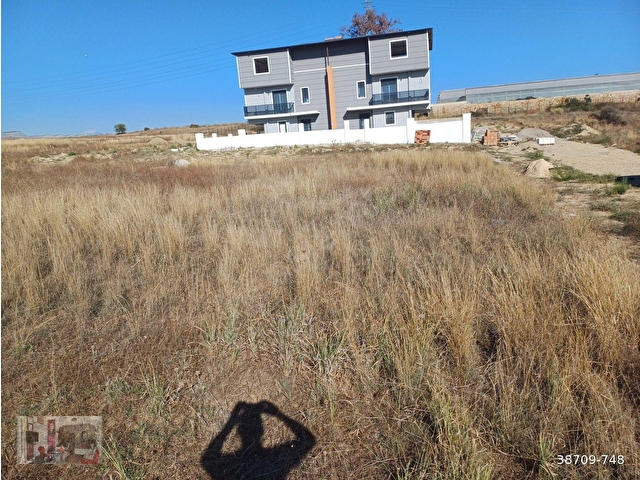 ANTALYA , AKSU ,  ÇAMKÖY  DE   VİLLA ARSASI , İMARLI  400 M2