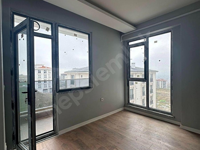 YENİ BELEDİYE BİNASINA YAKIN YENİ BİNADA 1+1 KİRALIK DAİRE - Görsel 3