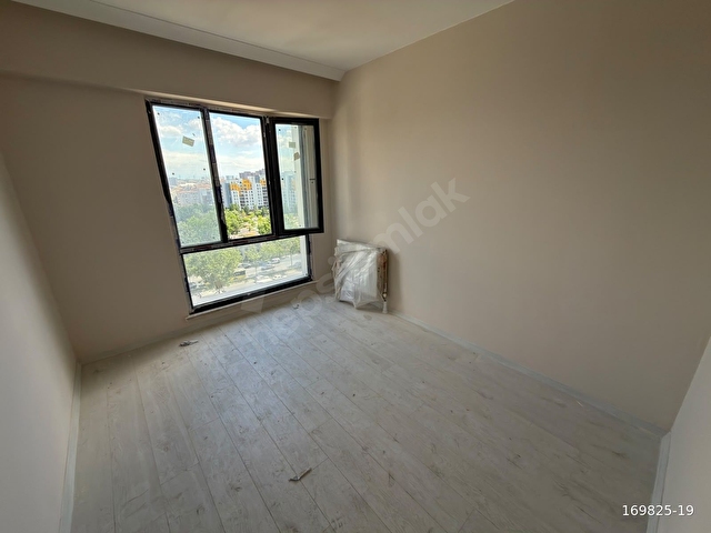 HİCRETDEN MEYDAN PLUS SİTESİNDE 3+1, 120 M² CADDE CEPHELİ DAİRE - Görsel 13