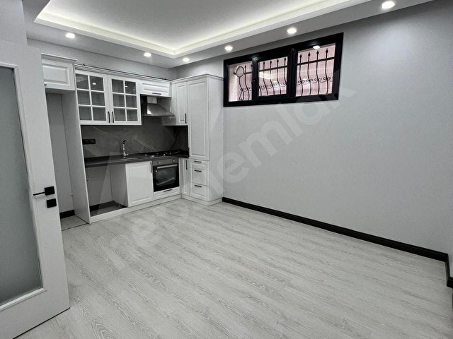 Gültepe Mahallesinde Sıfır Binada Bahçe Katı 1+1 Satılık Lüks - Görsel 3