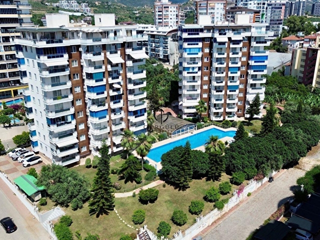 ALANYA MAHMUTLARDA SATILIK 2+1 MERKEZİ KONUM GENİŞ FERAH DAİRE