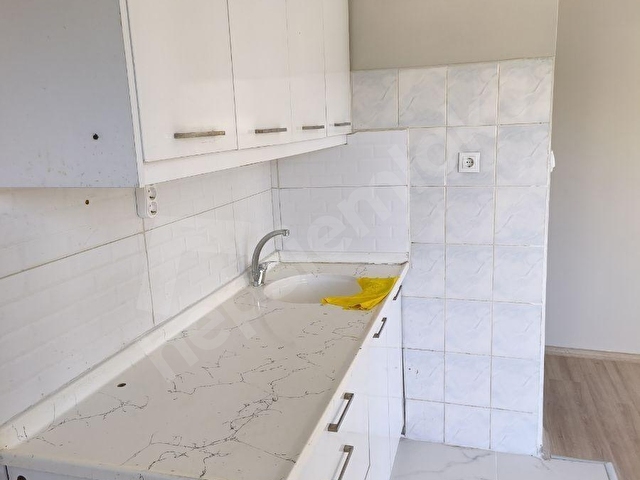 Kemeraltı Mah. Merkezi yerde 2+1 kiralık daire - Görsel 14