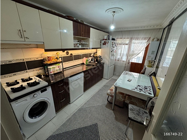 KEÇİÖREN SANCAKTEPEDE KAT KONUMLU ASANSÖRLÜ SATILIK  3+1 DAİRE - Görsel 3