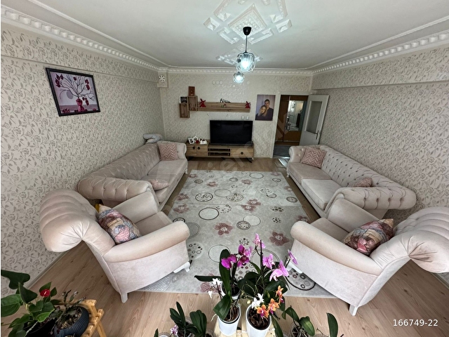 KEÇİÖREN SANCAKTEPEDE KAT KONUMLU ASANSÖRLÜ SATILIK  3+1 DAİRE - Görsel 7
