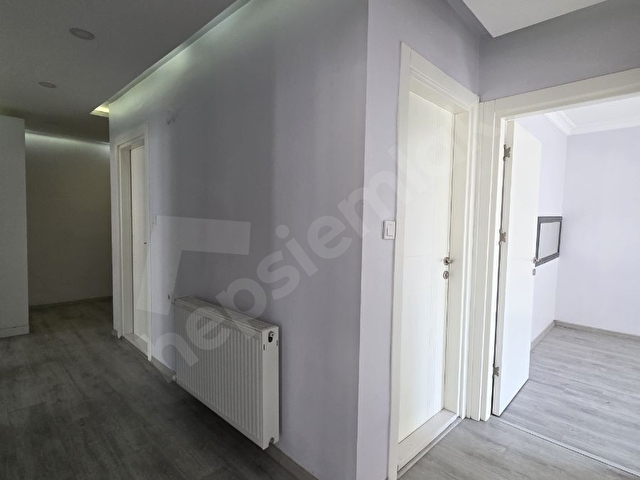 AKADEMİ KENT SİTESİNDE FULL TADİLATLA 2 CEPHELİ KİRALİK DAİRE - Görsel 12