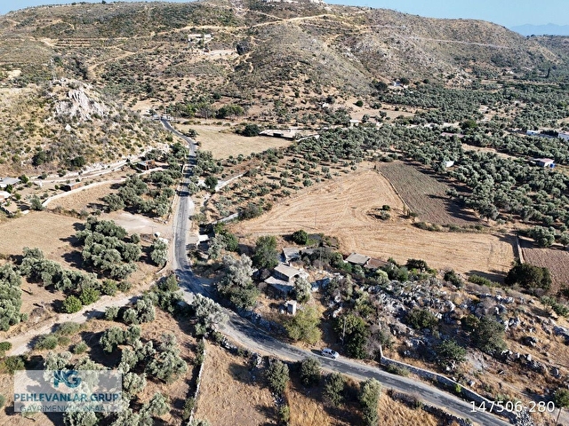 Milas Çökertmede Deniz Manzaralı Tapulu 800m2 Müstakil Taş Ev - Görsel 18