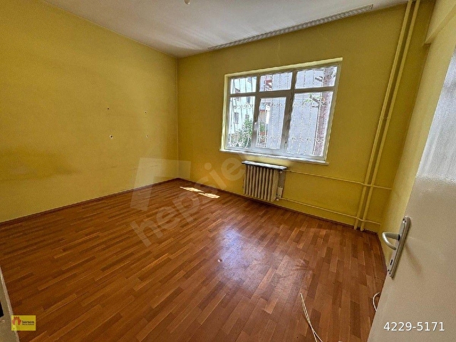 BORSEMDEN 4.CADDE USTU ARA KAT ÖN CEPHE 3+1 SATILIK - Görsel 8