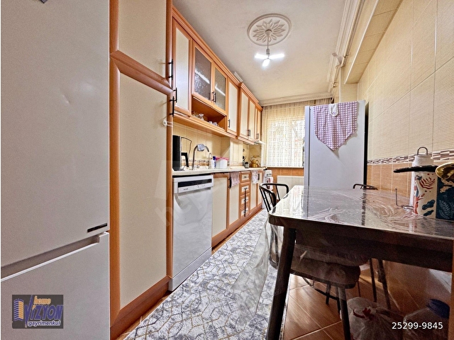 Home Vizyon dan Bahçelievler Zafer Satılık Geniş Ferah 2+1 Daire. - Görsel 9