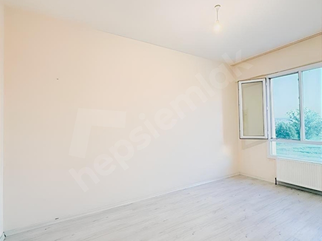 ŞEHİR HASTANESİNE YÜRÜME MESAFESİNDE 2+1 DAİRE - Görsel 2